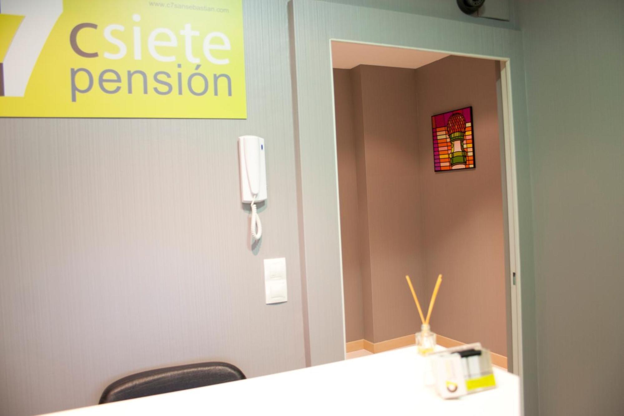 Pensión C7 San Sebastián Exterior foto