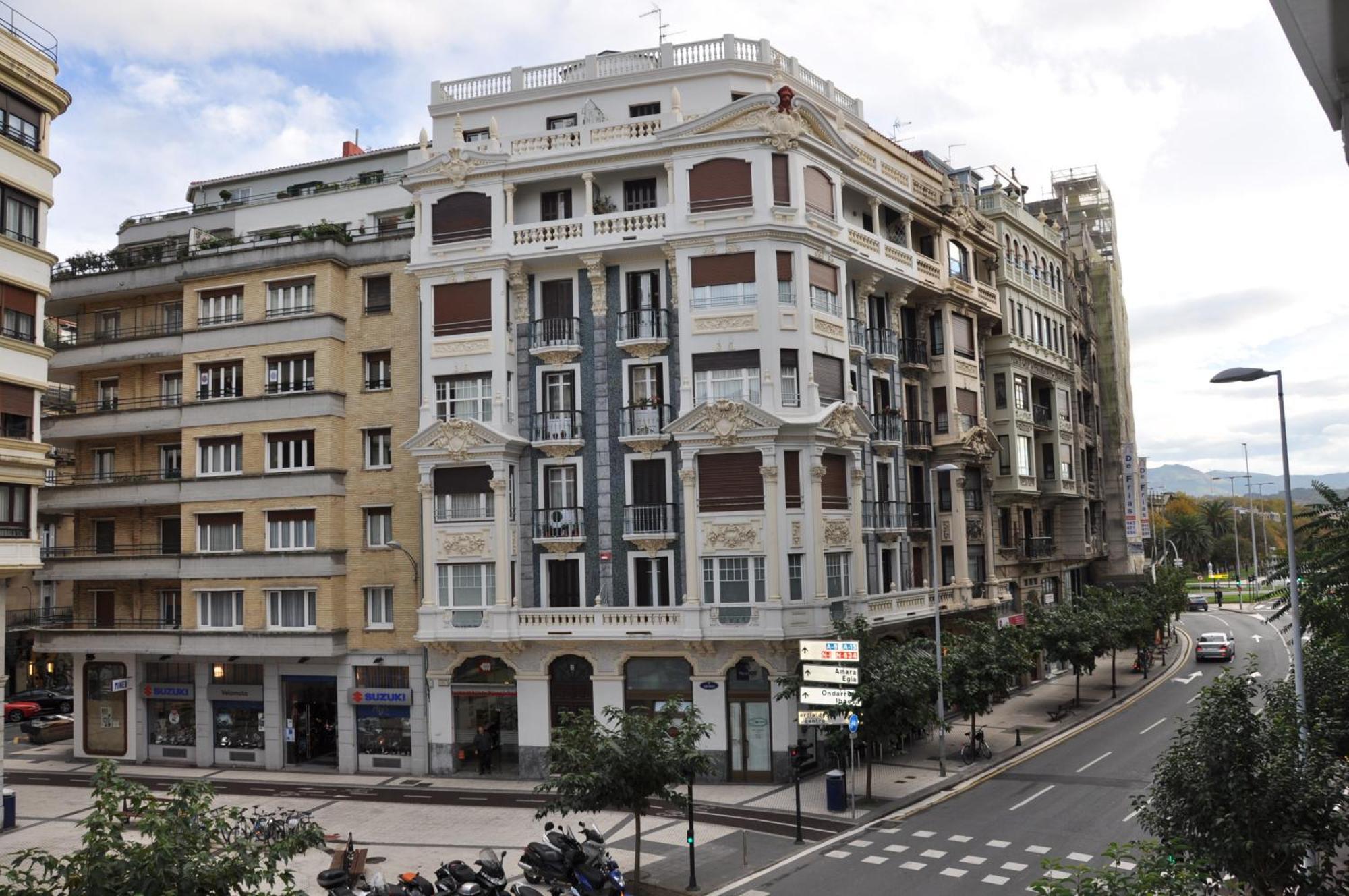 Pensión C7 San Sebastián Exterior foto